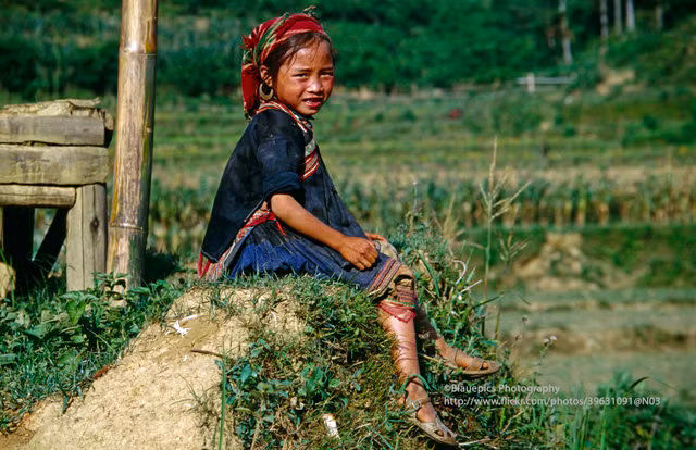 Loạt ảnh không thể rời mắt ở Lào Cai năm 1998 - Hình 10 Loat anh khong the roi mat o Lao Cai nam 1998-Hinh-10