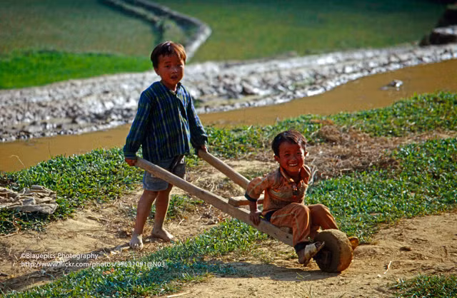 Loạt ảnh không thể rời mắt ở Lào Cai năm 1998 - Hình 11 Loat anh khong the roi mat o Lao Cai nam 1998-Hinh-11