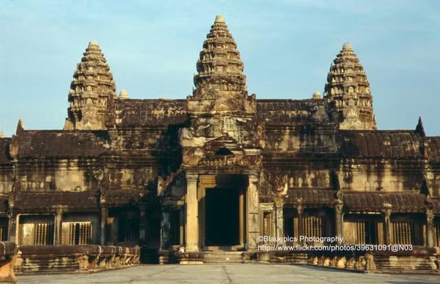 Phế tích Angkor Wat 3 thập niên trước trông như nào? - Hình 3 Phe tich Angkor Wat 3 thap nien truoc trong nhu nao?-Hinh-3