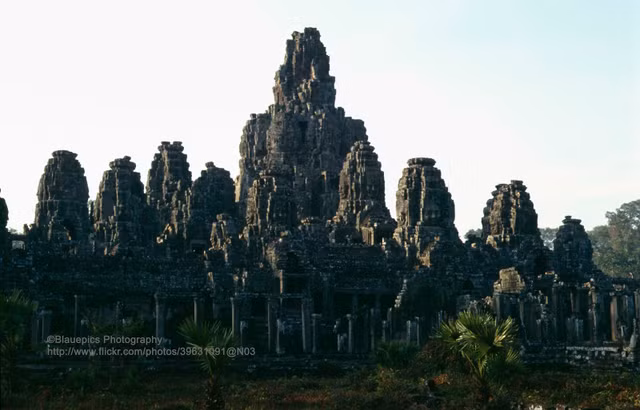 Phế tích Angkor Wat 3 thập niên trước trông như nào? - Hình 7 Phe tich Angkor Wat 3 thap nien truoc trong nhu nao?-Hinh-7
