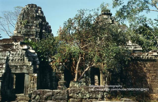 Phế tích Angkor Wat 3 thập niên trước trông như nào? - Hình 13 Phe tich Angkor Wat 3 thap nien truoc trong nhu nao?-Hinh-13