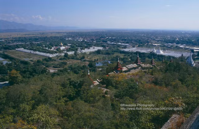 Anh dac sac ve thanh pho dong dan thu hai Myanmar nam 1992-Hinh-2