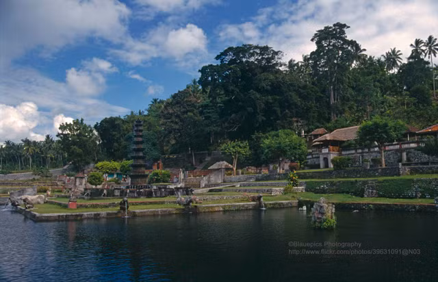 Thiên đường du lịch Bali vô cùng độc đáo năm 1991 - Hình 15 Thien duong du lich Bali vo cung doc dao nam 1991-Hinh-15