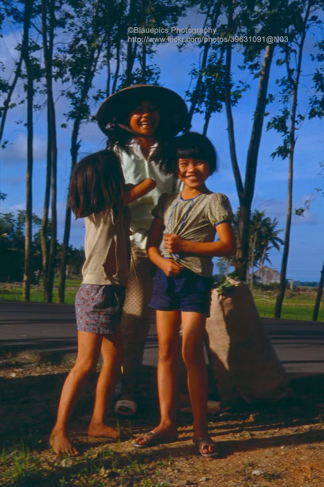 Loat anh ghi lai hanh trinh tu Nha Trang di Hue nam 1993 cua khach Tay-Hinh-13