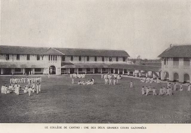 Loạt ảnh đời thường về các trường học ở Việt Nam thập niên 1920 - Hình 9 Loat anh doi thuong ve cac truong hoc o Viet Nam thap nien 1920-Hinh-9