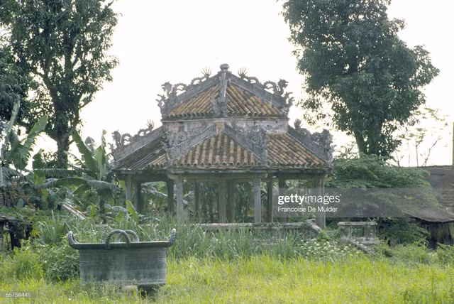 Khung cảnh bình dị ở Hoàng thành Huế năm 1989 - Hình 8 Khung canh binh di o Hoang thanh Hue nam 1989-Hinh-8