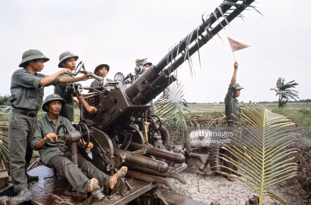 Loạt ảnh đặc biệt về Việt Nam năm 1978 - Hình 7 Loat anh dac biet ve Viet Nam nam 1978-Hinh-7