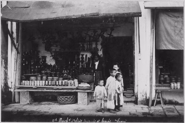Diện mạo Hà Nội năm 1950 gây nhiều bất ngờ - Hình 6 Dien mao Ha Noi nam 1950 gay nhieu bat ngo-Hinh-6