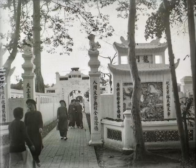 Không khí Tết Hà Nội năm 1928 qua ống kính người Pháp - Hình 9 Khong khi Tet Ha Noi nam 1928 qua ong kinh nguoi Phap-Hinh-9