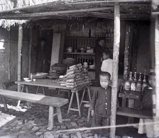 Không khí Tết Hà Nội năm 1928 qua ống kính người Pháp - Hình 6 Khong khi Tet Ha Noi nam 1928 qua ong kinh nguoi Phap-Hinh-6