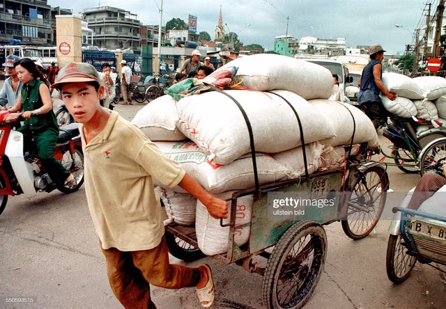 Sài Gòn những năm 1996 cực sôi động - Hình 4 Sai Gon nhung nam 1996 cuc soi dong-Hinh-4