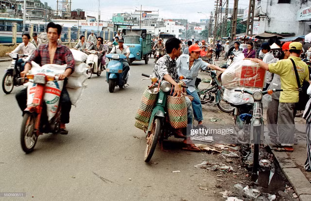 Sài Gòn những năm 1996 cực sôi động - Hình 3 Sai Gon nhung nam 1996 cuc soi dong-Hinh-3