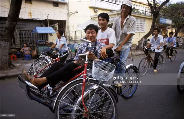 Du ngoan ba mien Viet Nam nam 1992 qua ong kinh nguoi Phap-Hinh-10