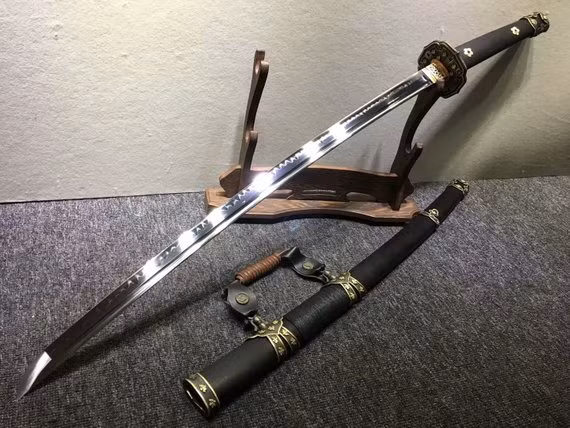 Nguồn gốc bất ngờ của kiếm katana Nhật Bản - Hình 2 Nguon goc bat ngo cua kiem katana Nhat Ban-Hinh-2