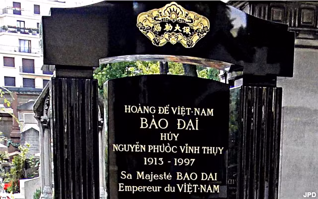 Cận cảnh nơi an nghỉ của cựu hoàng Bảo Đại ở thủ đô Pháp - Hình 6 Can canh noi an nghi cua cuu hoang Bao Dai o thu do Phap-Hinh-6