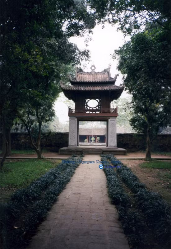 Nét mộc mạc về Hồ Gươm và Văn Miếu - Quốc Tử Giám năm 1991 - Hình 9 Net moc mac ve Ho Guom va Van Mieu - Quoc Tu Giam nam 1991-Hinh-9