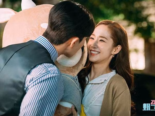 Sững người khi tôi cởi áo lên giường, bạn trai đã vội bỏ chạy Sung nguoi khi toi coi ao len giuong, ban trai da voi bo chay