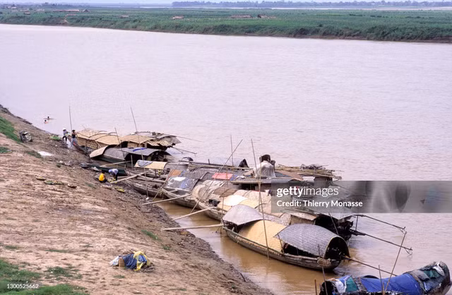 Hà Nội năm 1997 mộc mạc qua loạt ảnh quý của người Bỉ - Hình 4 Ha Noi nam 1997 moc mac qua loat anh quy cua nguoi Bi-Hinh-4