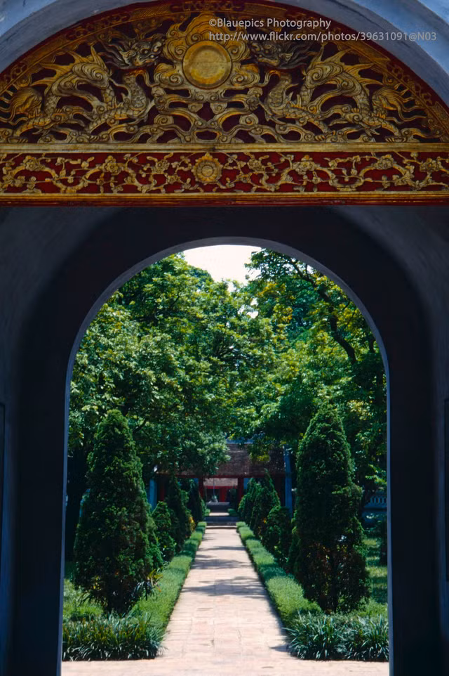 Loạt ảnh sinh động về Hà Nội năm 1998 vừa được công bố - Hình 10 Loat anh sinh dong ve Ha Noi nam 1998 vua duoc cong bo-Hinh-10