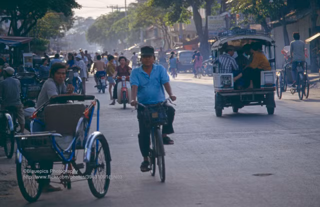 Chum anh dep ve TP HCM nam 1993 qua ong kinh nguoi Duc