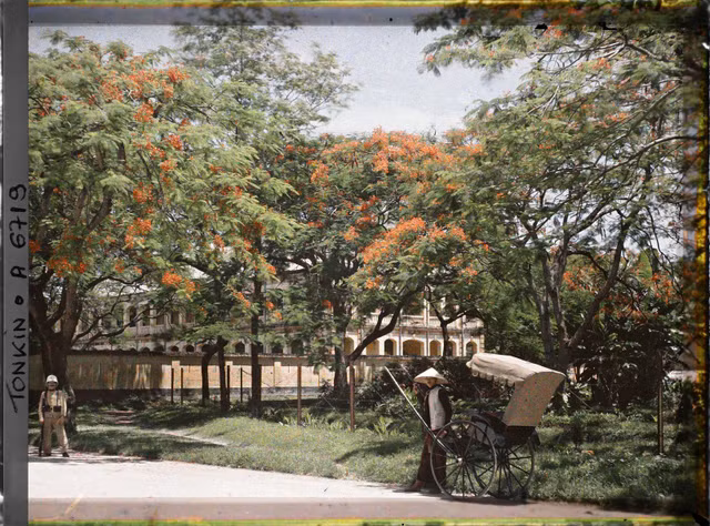 Phố Hà Nội năm 1915 rợp bóng cây xanh qua ảnh màu cực quý - Hình 6 Pho Ha Noi nam 1915 rop bong cay xanh qua anh mau cuc quy-Hinh-6