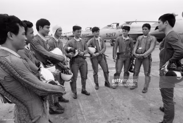 Việt Nam năm 1980-1981 qua loạt ảnh hiếm - Hình 8 Viet Nam nam 1980-1981 qua loat anh hiem-Hinh-8