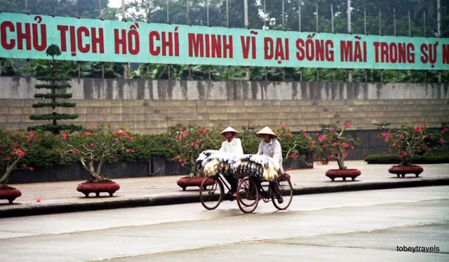 Boi hoi nhin lai Quang truong Ba Dinh nhung nam 1980-1990-Hinh-9