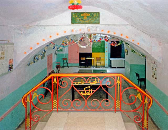 Ảnh đặc biệt hiếm có về vùng đất thánh Jerusalem năm 1979 - Hình 10 Anh dac biet hiem co ve vung dat thanh Jerusalem nam 1979-Hinh-10