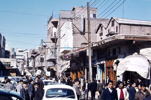 Thủ đô Bagdad của Iraq năm 1972 cực bình yên quan loạt ảnh quý - Hình 4 Thu do Bagdad cua Iraq nam 1972 cuc binh yen quan loat anh quy-Hinh-4