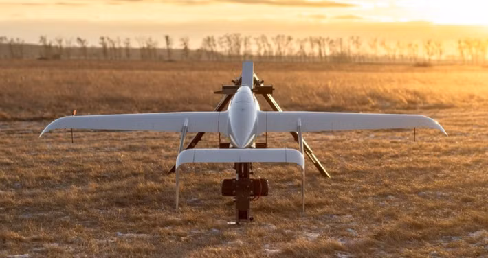 Mới đây, Nhà phát triển máy bay không người lái Raybird của Ukraine, Skyeton, đã hợp tác với công ty công nghệ quốc phòng Harmattan AI của Pháp để nâng cấp máy bay không người lái (UAV) Raybird bằng trí tuệ nhân tạo (AI) tiên tiến và các cảm biến cấp quân sự. Ảnh: @Skyeton.