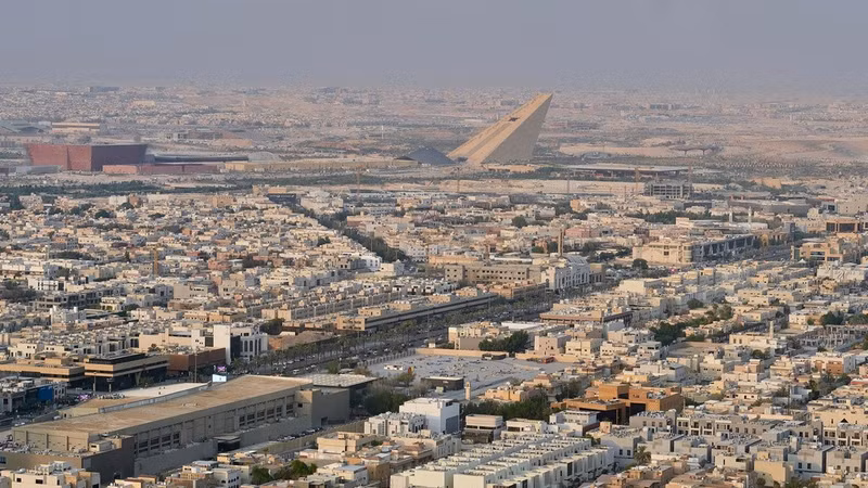 Lực lượng Houthi tấn công trụ sở tập đoàn dầu khí của Ả Rập Xê Út