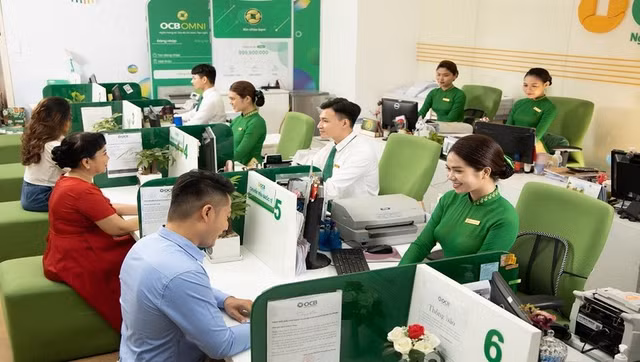 Ngan hang OCB tang von dieu le len 24.717 ty dong, chia co tuc 20%