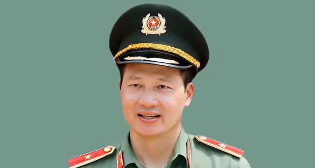 Thiếu tướng Vũ Hồng Văn làm Phó Chủ nhiệm UBKT Trung ương Thieu tuong Vu Hong Van lam Pho Chu nhiem UBKT Trung uong