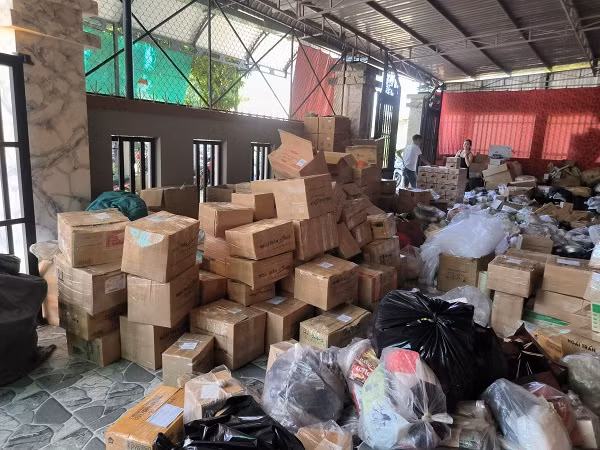 Bà Rịa – Vũng Tàu: Đột kích cơ sở livestream bán hàng lậu Thanh Hoài Shop Ba Ria – Vung Tau: Dot kich co so livestream ban hang lau Thanh Hoai Shop