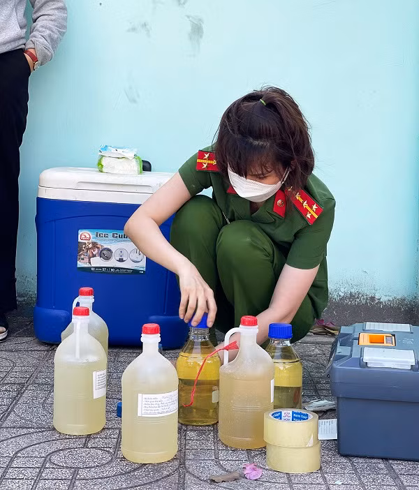 Phát hiện Công ty KBec Vina chuyên xử lý môi trường xả nước thải không đúng quy định - Hình 3 Phat hien Cong ty KBec Vina chuyen xu ly moi truong xa nuoc thai khong dung quy dinh-Hinh-3