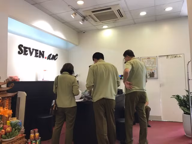 Thấy gì từ vụ SEVEN.am và Khaisilk cắt mác Trung Quốc gắn nhãn Việt? - Hình 4 Thay gi tu vu SEVEN.am va Khaisilk cat mac Trung Quoc gan nhan Viet?-Hinh-4