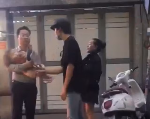 Người phụ nữ tố thẩm phán và giảng viên “bắt cóc” 3 trẻ em được về lại nhà - Hình 2 Nguoi phu nu to tham phan va giang vien “bat coc” 3 tre em duoc ve lai nha-Hinh-2