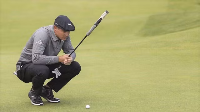 Golfer đánh chậm sẽ bị PGA Tour cho vào 'danh sách đen' Golfer danh cham se bi PGA Tour cho vao 'danh sach den'