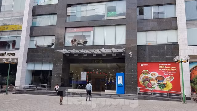 Khan truong dut diem vu dung tang 1 chung cu lam nha hang o Ha Noi