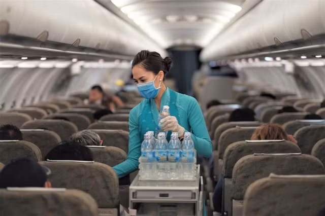 Lương 'sếp lớn' Vietnam Airlines giảm 40% vì Covid-19 Luong 'sep lon' Vietnam Airlines giam 40% vi Covid-19
