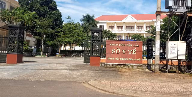 Đắk Lắk: 2 nhà thầu từng là đối tác cạnh tranh gói thầu gần 5 tỷ đồng Dak Lak: 2 nha thau tung la doi tac canh tranh goi thau gan 5 ty dong