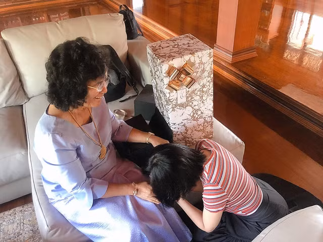 Cuoc song xa hoa cua hot girl Viet tren dat Thai voi dan sieu xe cuc pham-Hinh-5