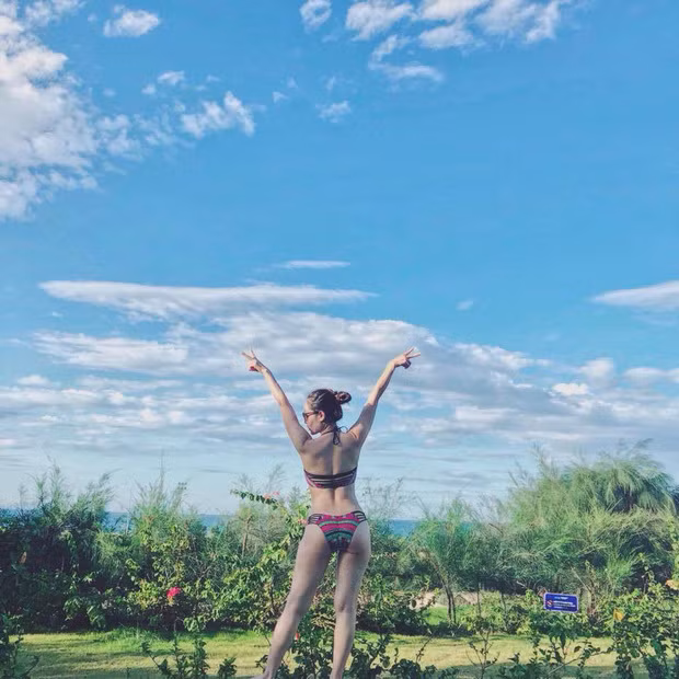 Ngam than hinh non na cua ca si Phuong Linh du da sang tuoi 35-Hinh-7