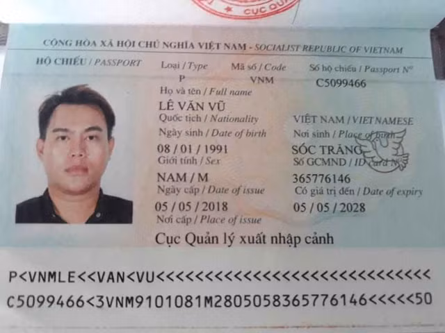 Thanh niên trốn khỏi khu cách ly Covid-19 ở tỉnh Tây Ninh đang đi Sài Gòn thì bị phát hiện Thanh nien tron khoi khu cach ly Covid-19 o tinh Tay Ninh dang di Sai Gon thi bi phat hien