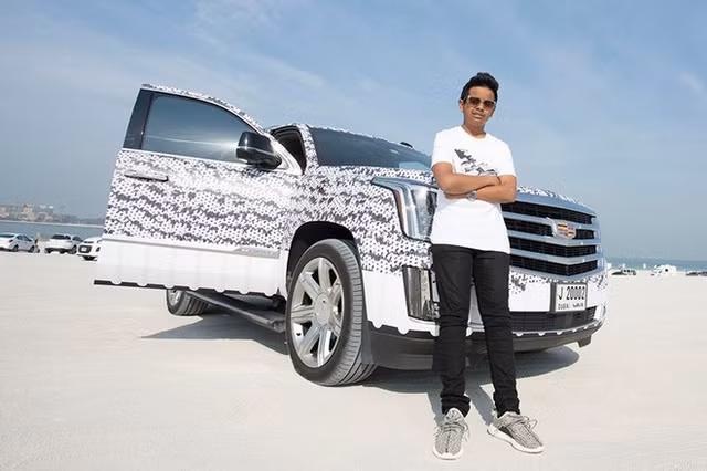 Ngoài tay chơi giày nổi tiếng, rich kid 10X Dubai còn sở hữu vườn thú mini - Hình 15 Ngoai tay choi giay noi tieng, rich kid 10X Dubai con so huu vuon thu mini-Hinh-15