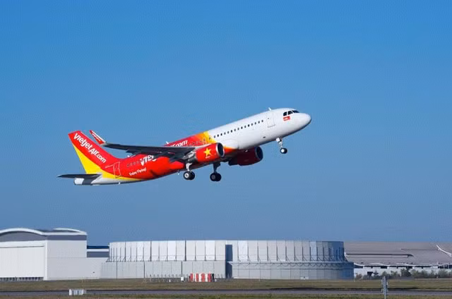 May bay Vietjet Air tu Vu Han ve Viet Nam giua tam dich virus corona