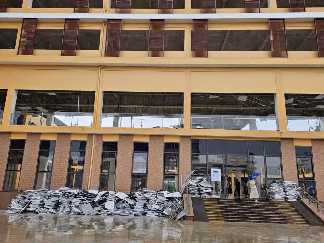 nhieu-benh-vien-trung-tam-y-te-o-nghe-an-tan-hoang-sau-bao7-1756261796672353976877.jpg