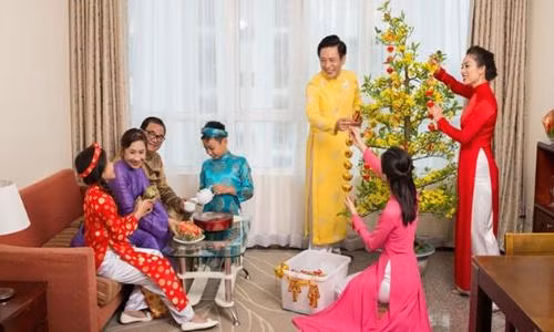 Giới trẻ thời nay ăn Tết Nguyên đán khác xưa thế nào?