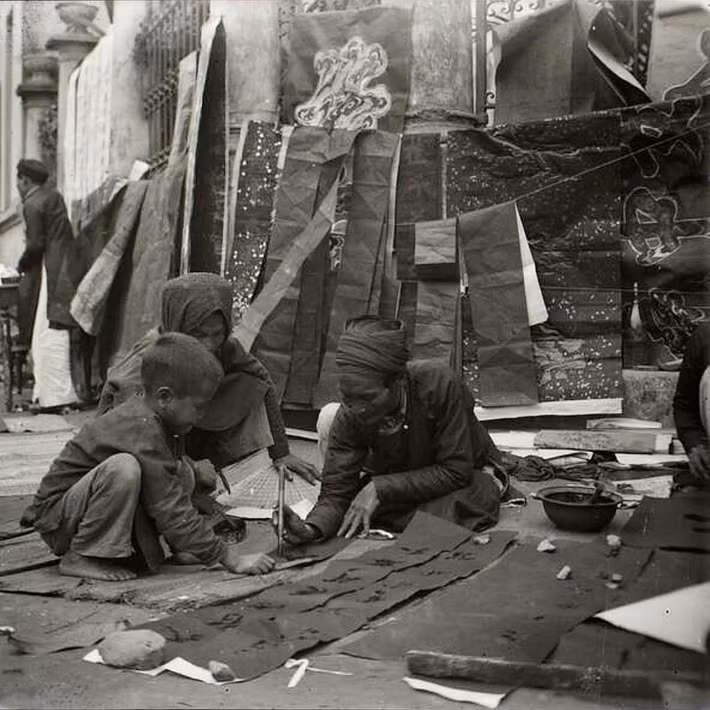 Hà Nội tháng 2 năm 1929 – xin chữ cầu may mắn đầu năm mới.