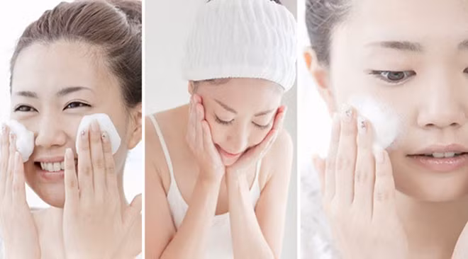 Với những người có làn da hỗn hợp, bạn nên lựa chọn loại sữa rửa mặt tương tự như loại sữa rửa mặt dành cho da khô, vừa làm sạch dầu và bụi bẩn mà không làm mất đi độ ẩm của da. Ảnh: thanhnien.